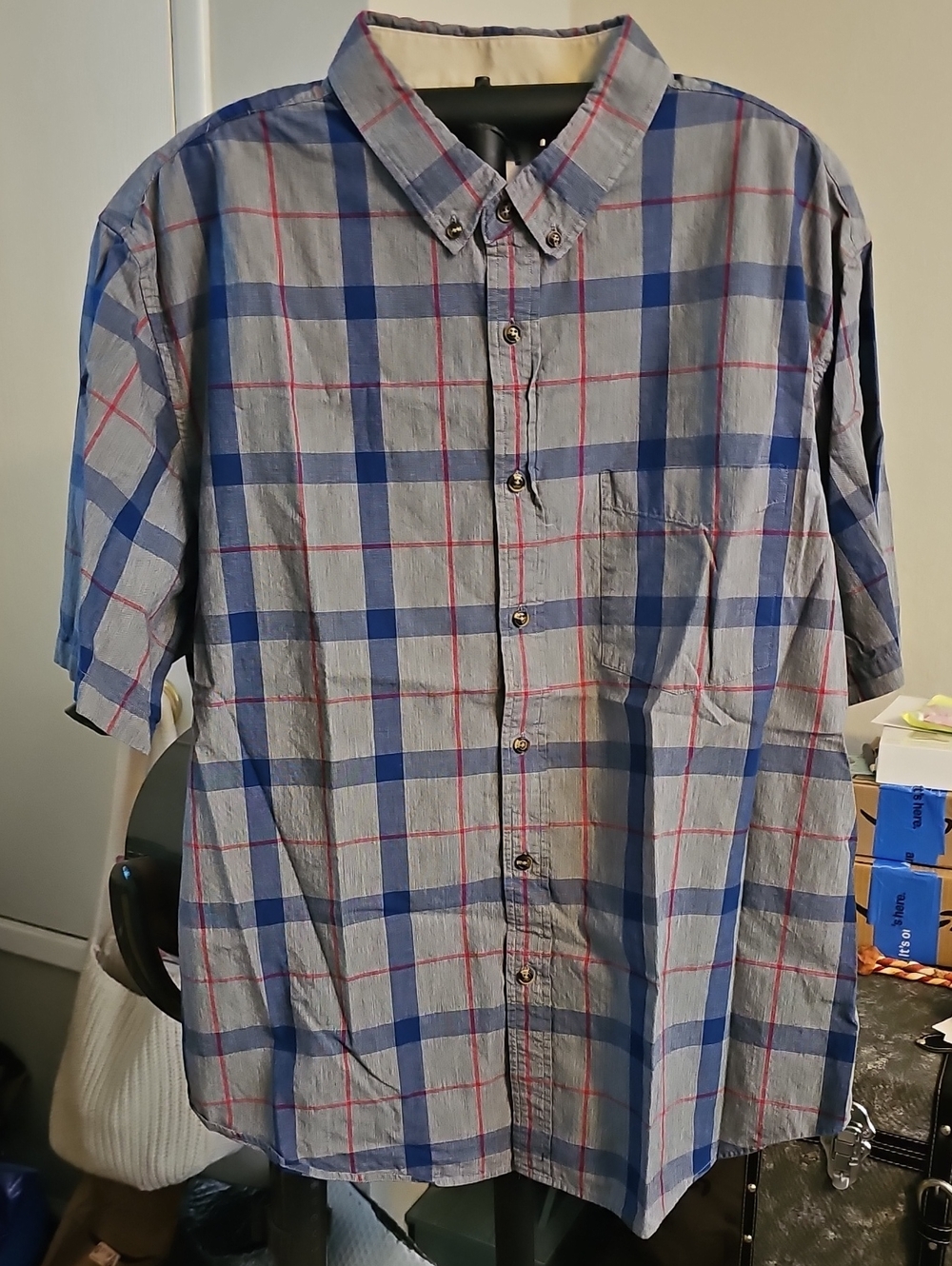 Classic Blue Plaid Short-Sleeve Button-Down Shirt